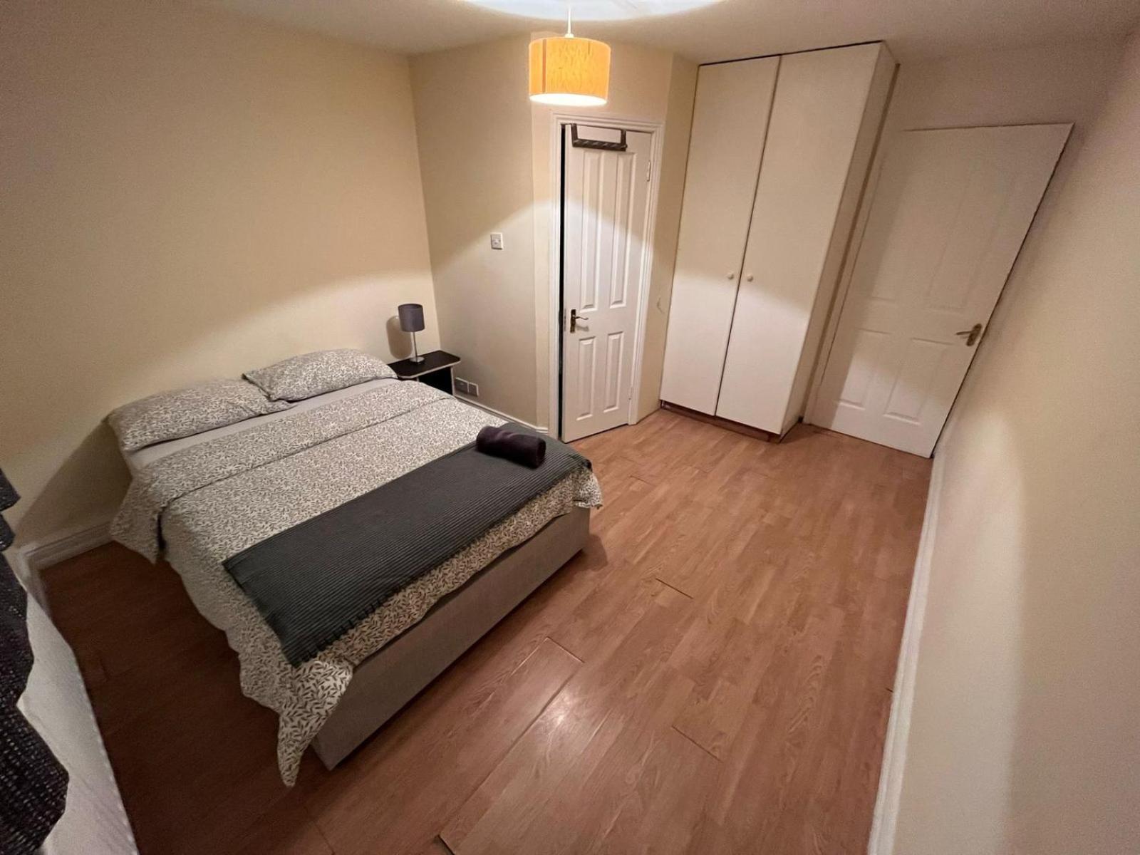 Bed and breakfast Cama Doble Con Bano Privado D24